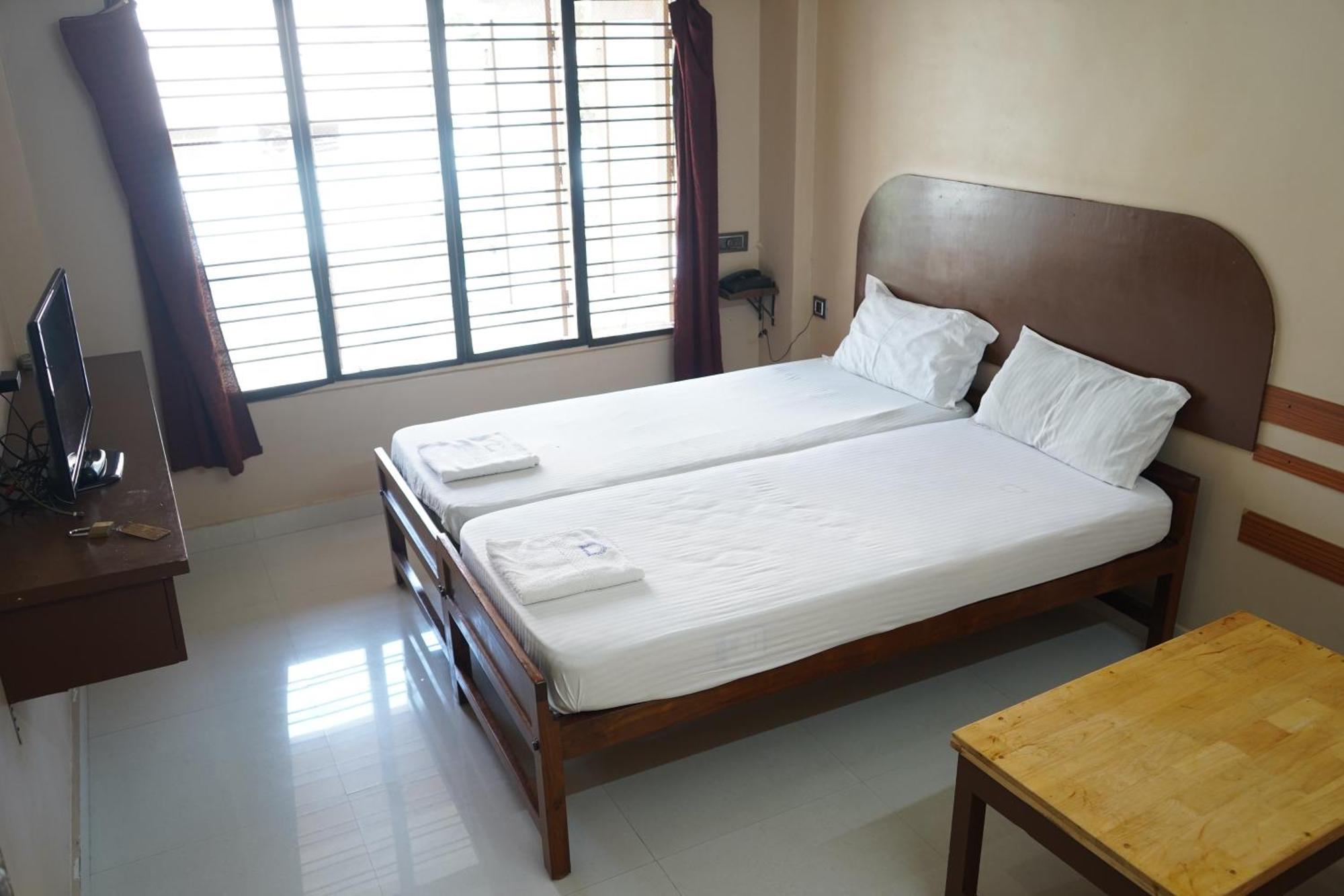 Sangeetha Tourist Home Thiruvananthapuram Exterior photo